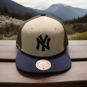 New York Yankees New Mitchell & Ness Triple Threat Gray Era Snapback Hat Cap OS
